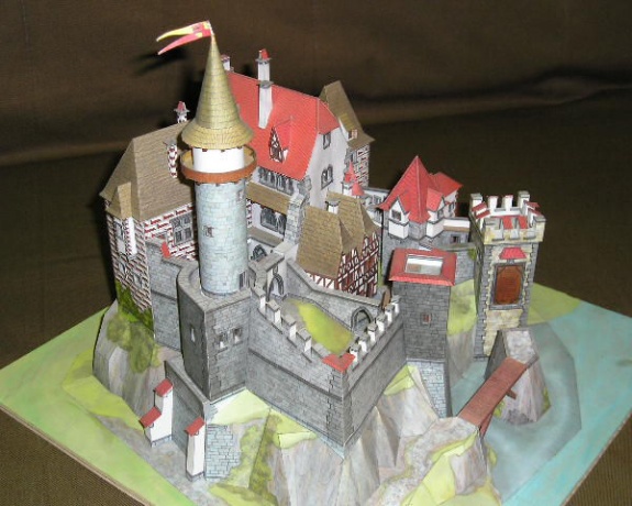 romantic castle papercraft 1